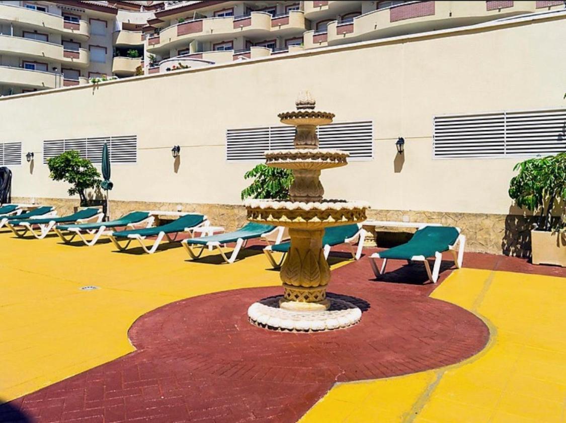 Apartamentos Torreon Del Mar 贝纳尔马德纳 外观 照片