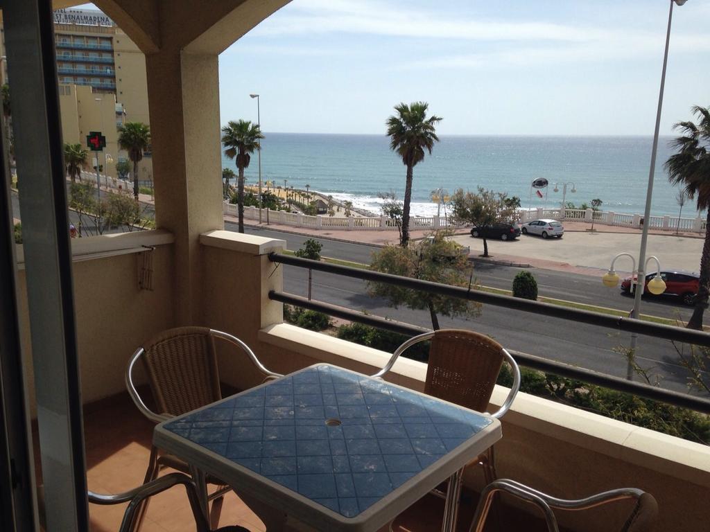 Apartamentos Torreon Del Mar 贝纳尔马德纳 客房 照片
